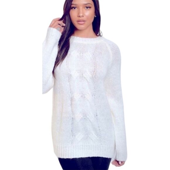 CJ Fashion Sweaters - CJ FASHION Women’s Off White Oversized Chunky Knit Sweater.